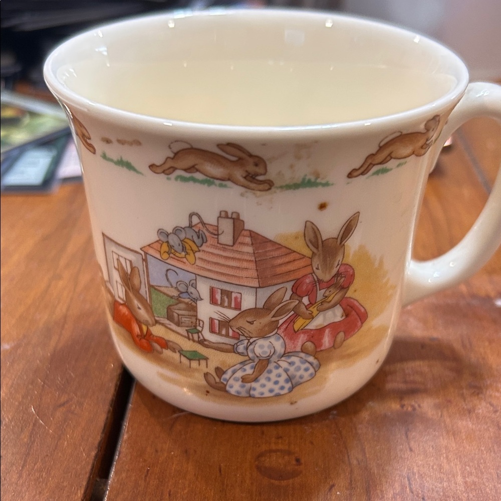 Royal Doulton Cream Rabbit Mug